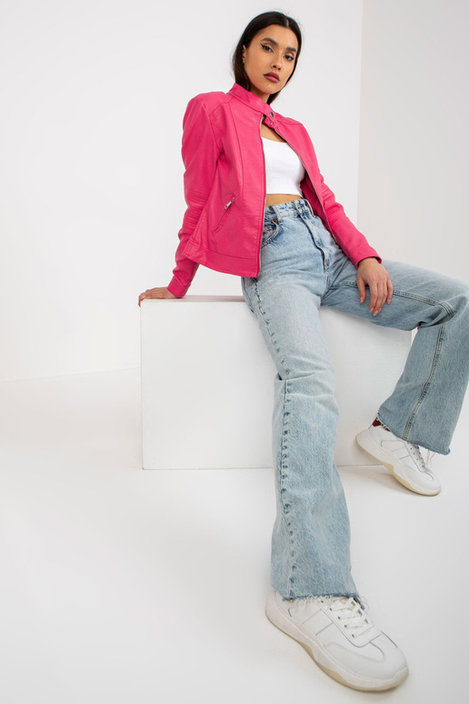 Roosa naiste ökonahast voodriga...