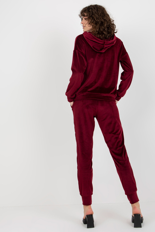 Burgundia naiste veluurkomplekt... Burgundia naiste veluurkomplekt...