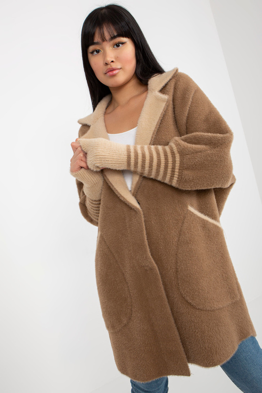 Helepruun krõpskinnitusega alpaka karv Helepruun krõpskinnitusega alpaka karv