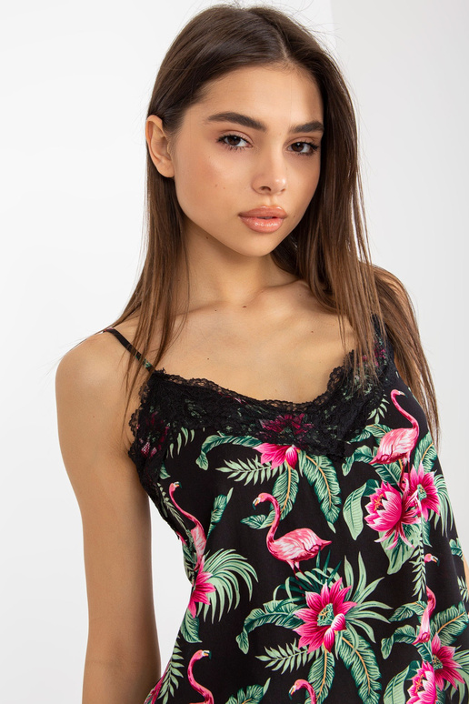 Top on rihmad trükiga ja pitsiga...