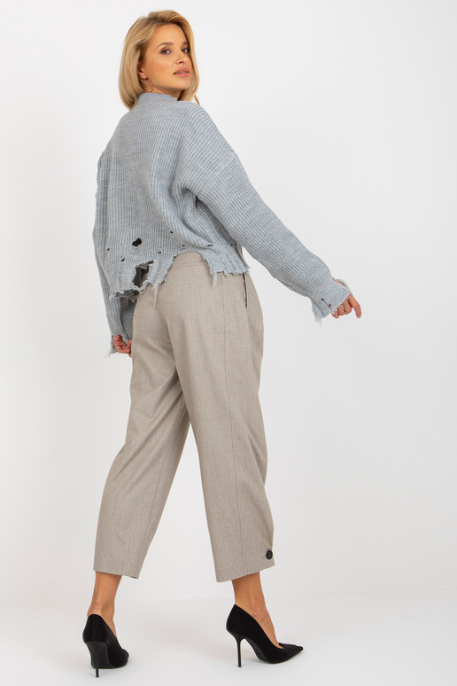 Hall asümmeetriline villase aukudega...