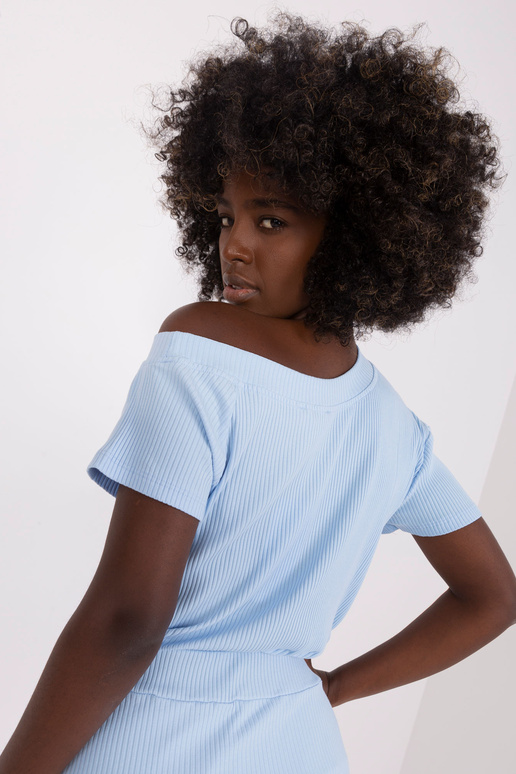 Pluus-RV-BZ-8932.42-helesinine