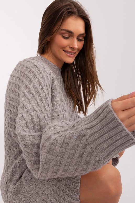 Kampsun-AT-SW-2367-2,64P-hall