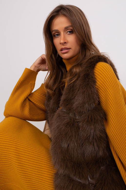 Vest-AT-KZ-2375.00P-tumepruun