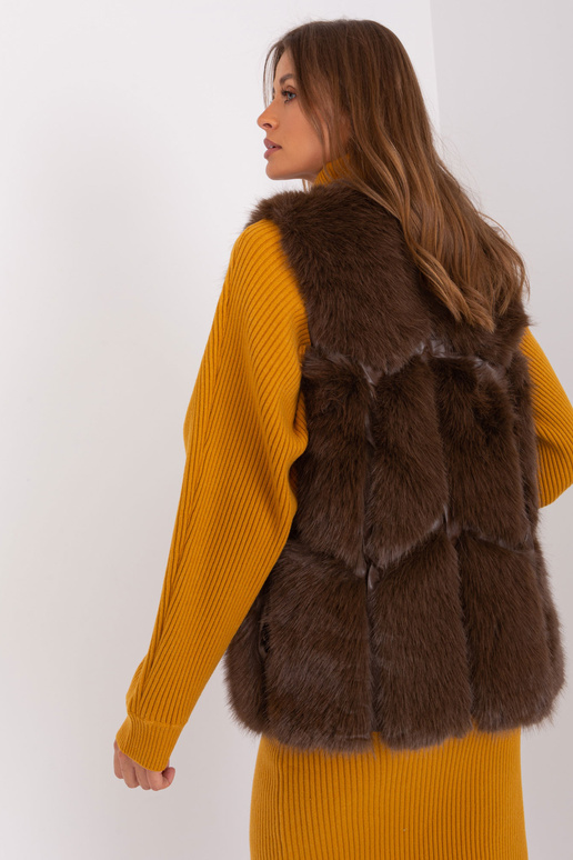 Vest-AT-KZ-2375.00P-tumepruun