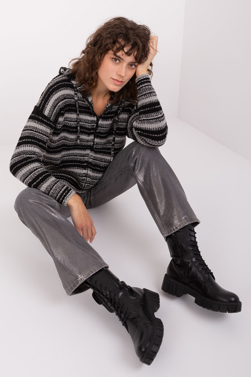 Kampsun-BA-SW-8000.56P-hall-must