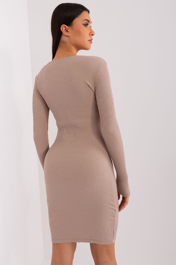 Kleit-RV-SK-9220.72-tumebeež 2