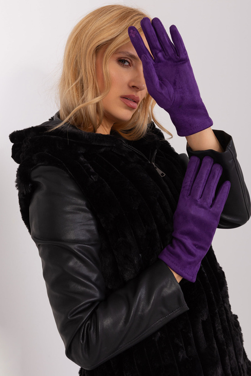 Kindad-AT-RK-2370.96-tumelilla