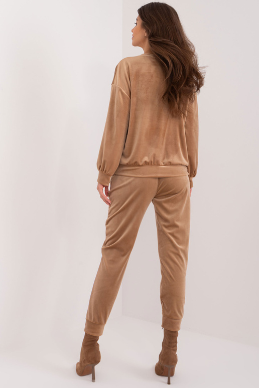 Komplekt-DHJ-KMPL-8850.68-tumebeež