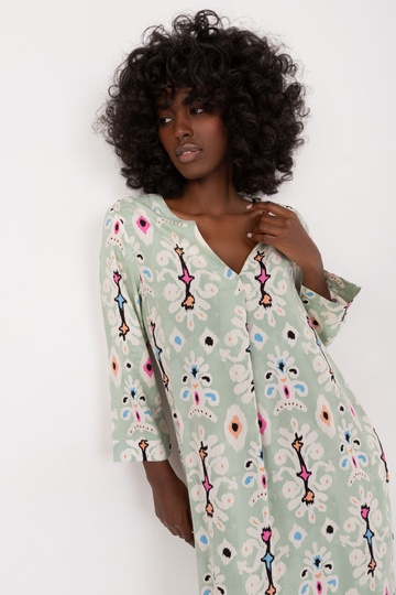 Kleit-D73771M30430A-pistaatsia