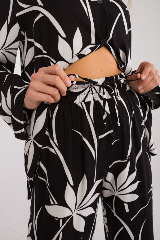 Komplekt-LK-KMPL-509644.13X-must-valge Komplekt-LK-KMPL-509644.13X-must-valge