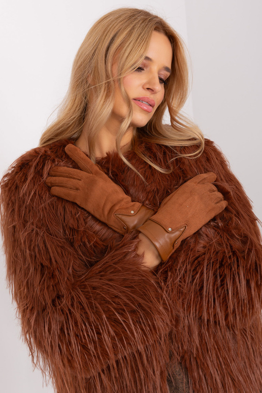 Kindad-AT-RK-239507.53P-helepruun