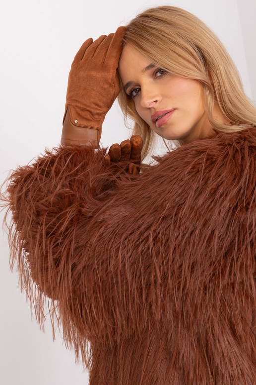 Kindad-AT-RK-239507.53P-helepruun