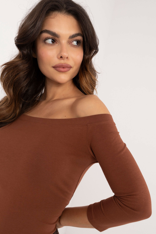 Pluus-RV-BZ-4692.68P-pruun