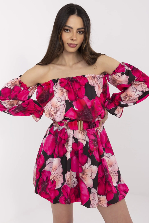 Kleit-MI-SK-A1447.84-must-roosa