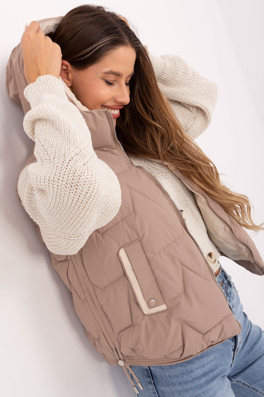 Vest - tume liivakarva