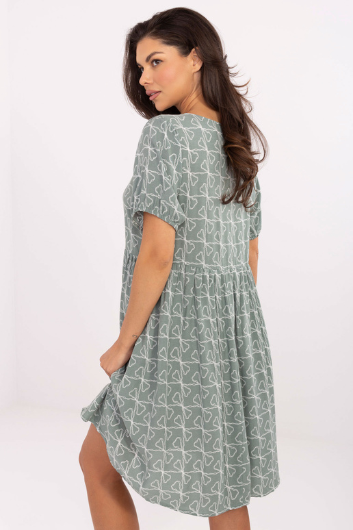 Pistatsia värvi kleit