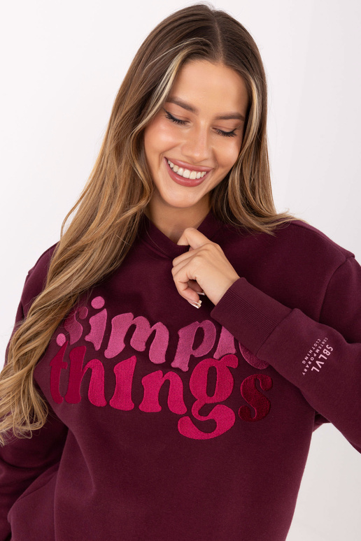 Tumedat punane pluus Tumedat punane pluus