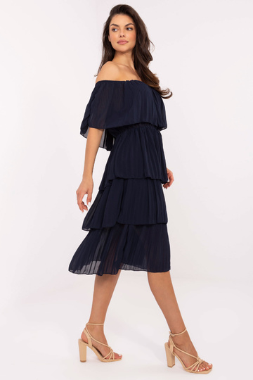 Kleit tumedalt sinine...