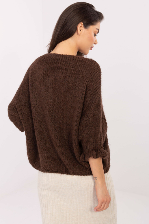 Pruun sviiter Pruun sviiter