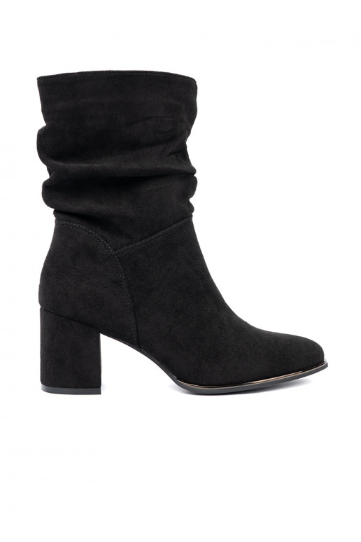 Naiste poolsaapad  Mustad z eleganckim marszczeniem