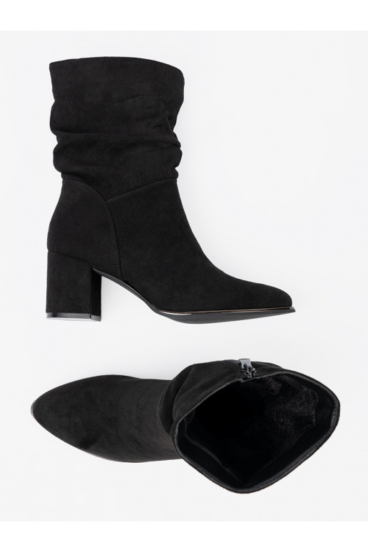 Naiste poolsaapad  Mustad z eleganckim marszczeniem