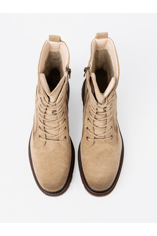 seemisnakhsed  saapad z solidnym bieżnikiem