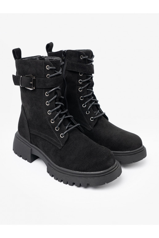 Must saapad neetide ja pandlaga i m