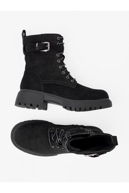 Must saapad neetide ja pandlaga i m