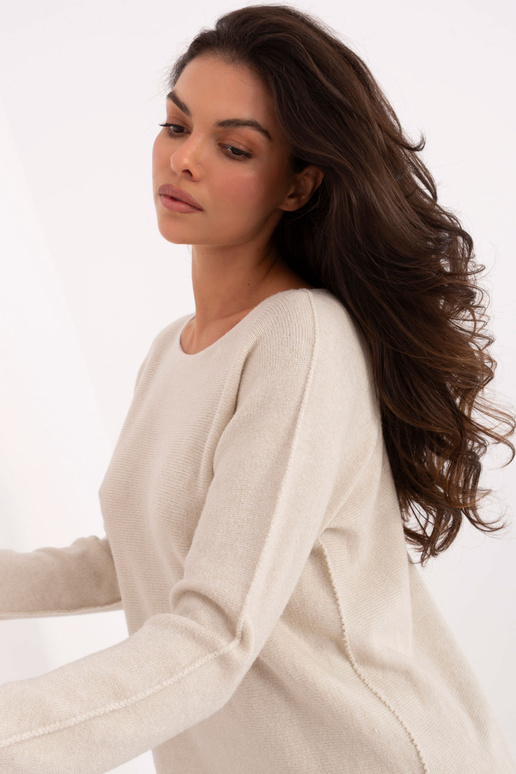 Heledat liivavärvi kampsun