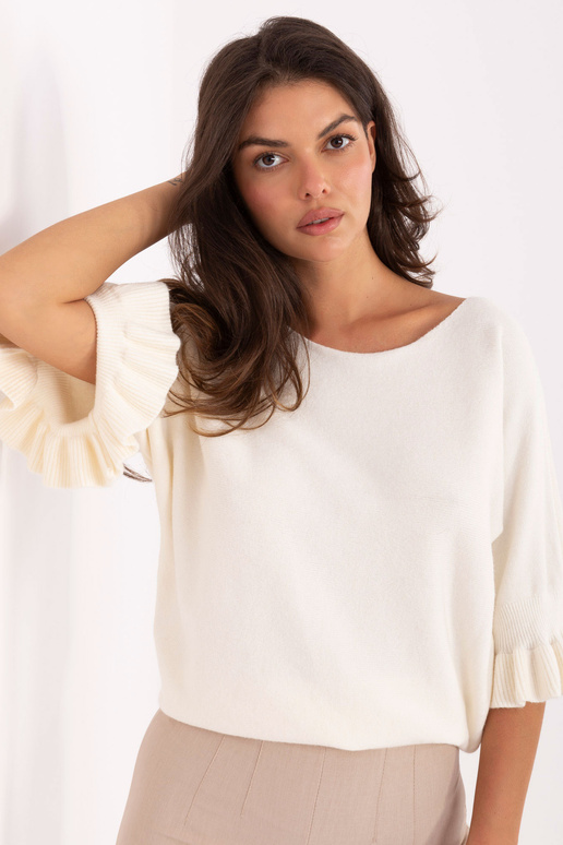 Värvimata kangast kampsun