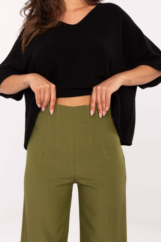 Õlitatud värvi püksid