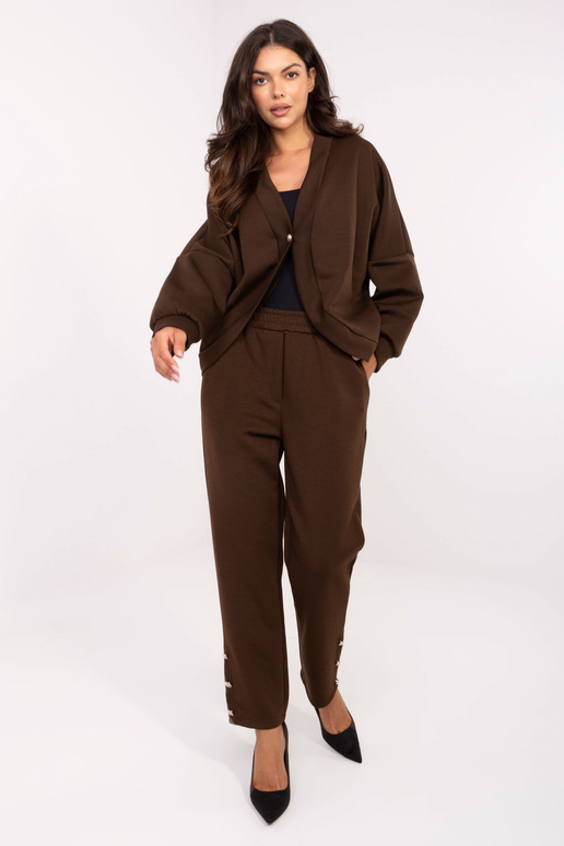 Komplekt tumepru värviga