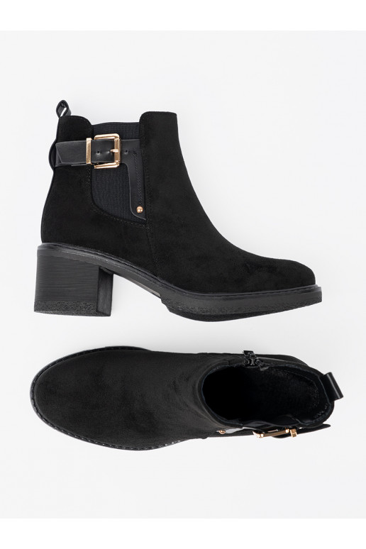 Must lumesaapad neetide ja pandlaga 