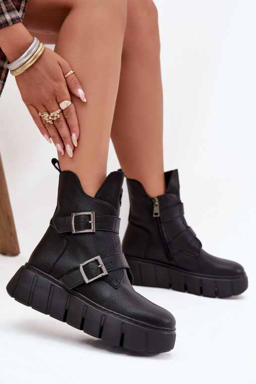   voodriga Naiste poolsaapad platvormiga neetide ja pandlaga Vinceza 66842 Must