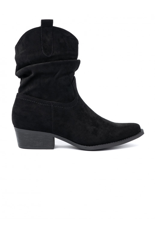 Must naiste saapad o klasycznym kroju