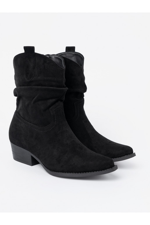 Must naiste saapad o klasycznym kroju