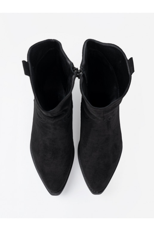 Must naiste saapad o klasycznym kroju