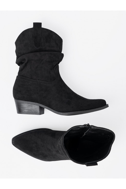 Must naiste saapad o klasycznym kroju