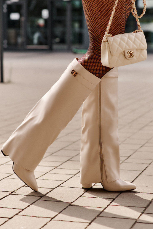 naiste pika säärega saapad Eko   Z Wywiniętą Cholewką kõrge jämeda kontsaga Elevandiluu värvi Avamora