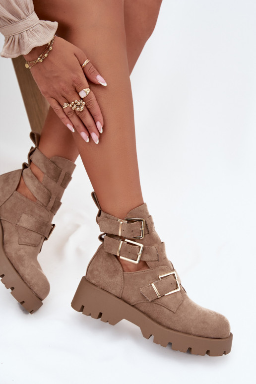 Naiste poolsaapad Triipudega I Kuldset värvimi neetide ja pandlagami beeži värvi Helisse