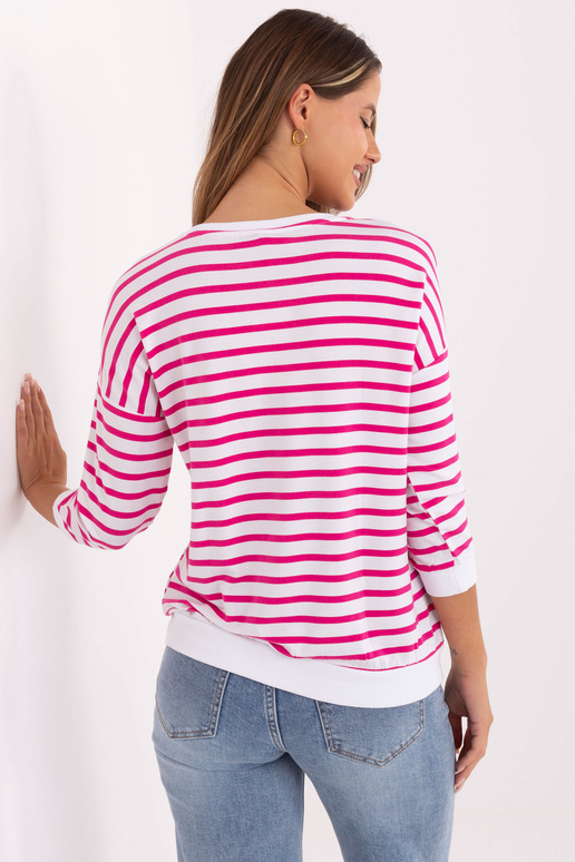 Valge ja roosa värvi pluus