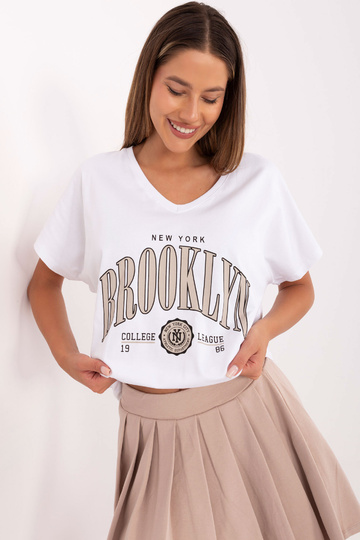 Valge ja liivakarva komplekt