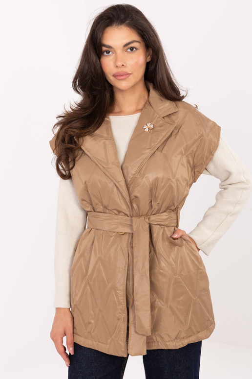 Kaamelivärvi vest