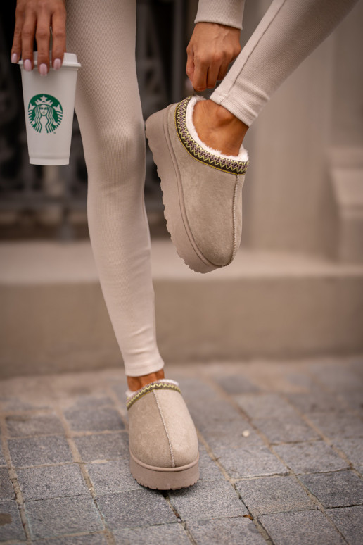 nööpidega lumesaapad  platvormiga voodriga karusnahaga Rohelist värvi Remenia