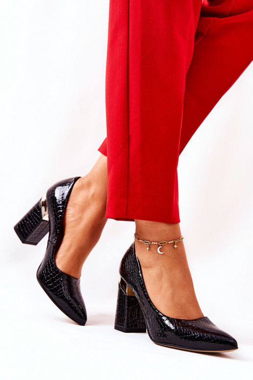   Kingad  maonaha-imitatsiooniga saapad 3117 Must