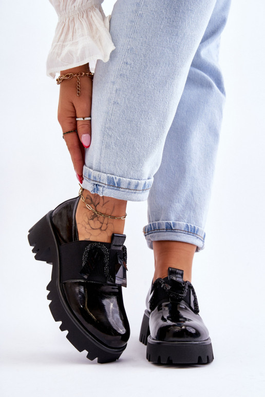 Laque jalatsid  Must Keily