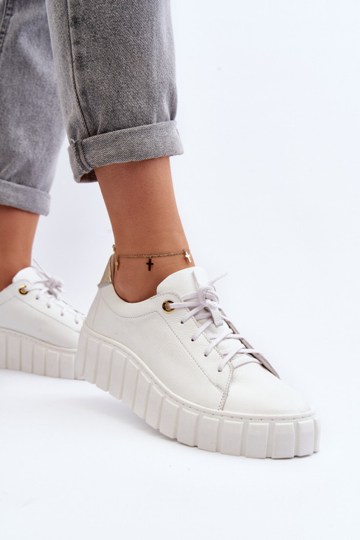 Zazoo 2919    jalatsid massiivse tallaga valget värvi