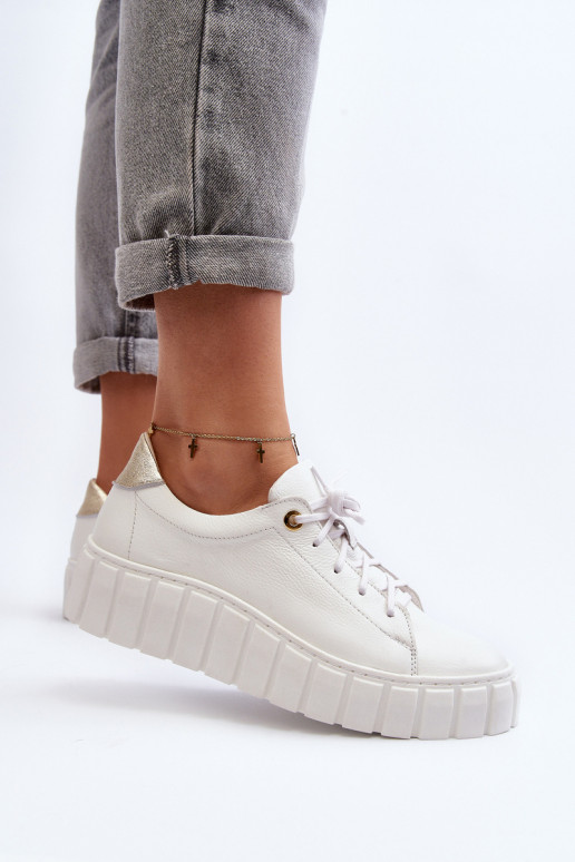 Zazoo 2919    jalatsid massiivse tallaga valget värvi