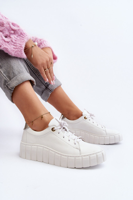 Zazoo 2919    jalatsid massiivse tallaga valget värvi